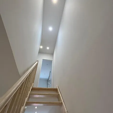 아파트 Brulee - Brand New - 2 Duplex Wifi, Ac,